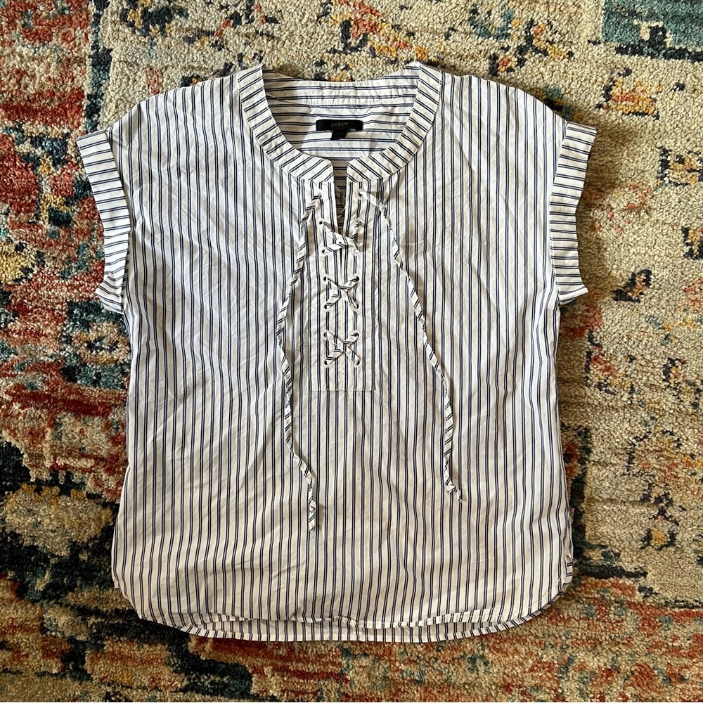 JCrew lace up popover in stripe, size 4